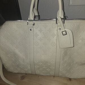 No Longer Available. Proboem With Verification But Can Not Delete